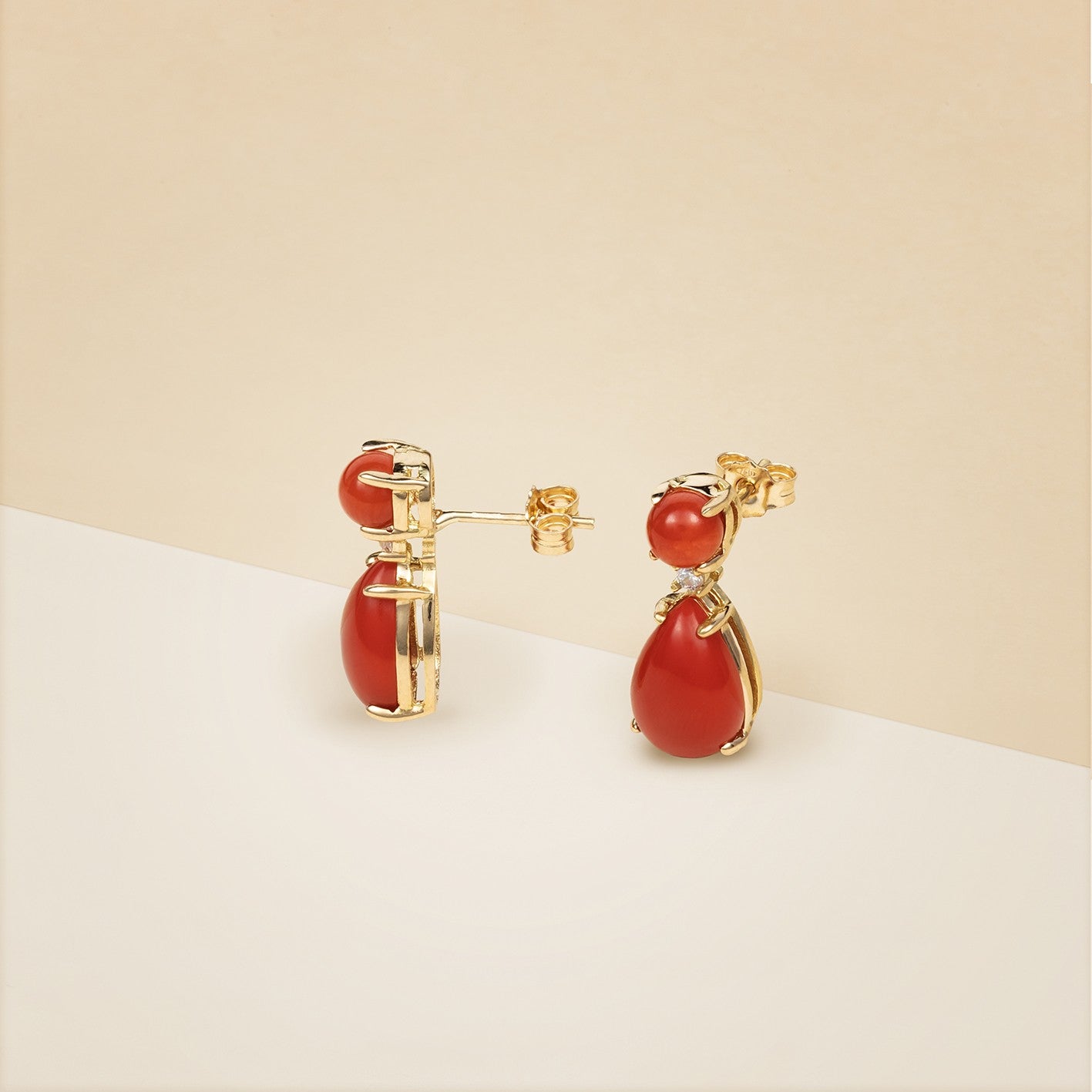 Orecchini corallo rosso a goccia