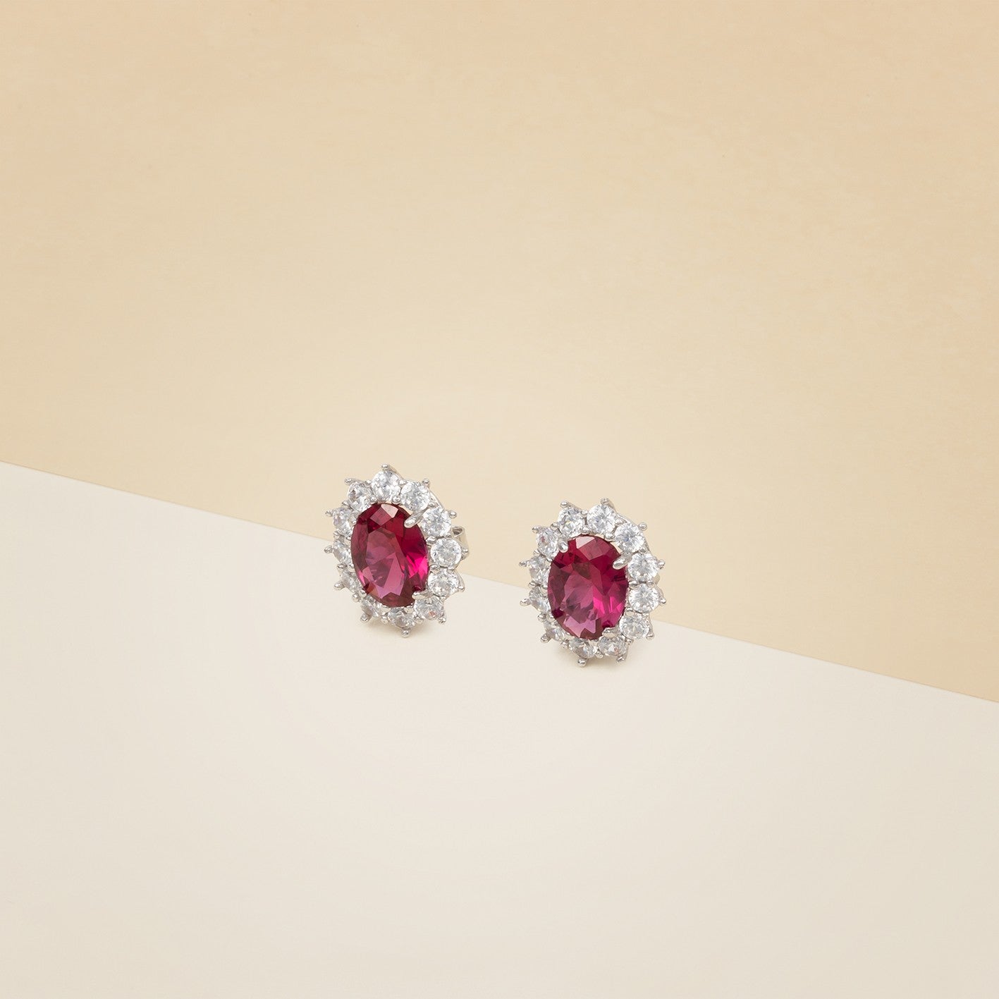 Orecchini modello KATE pietra rossa