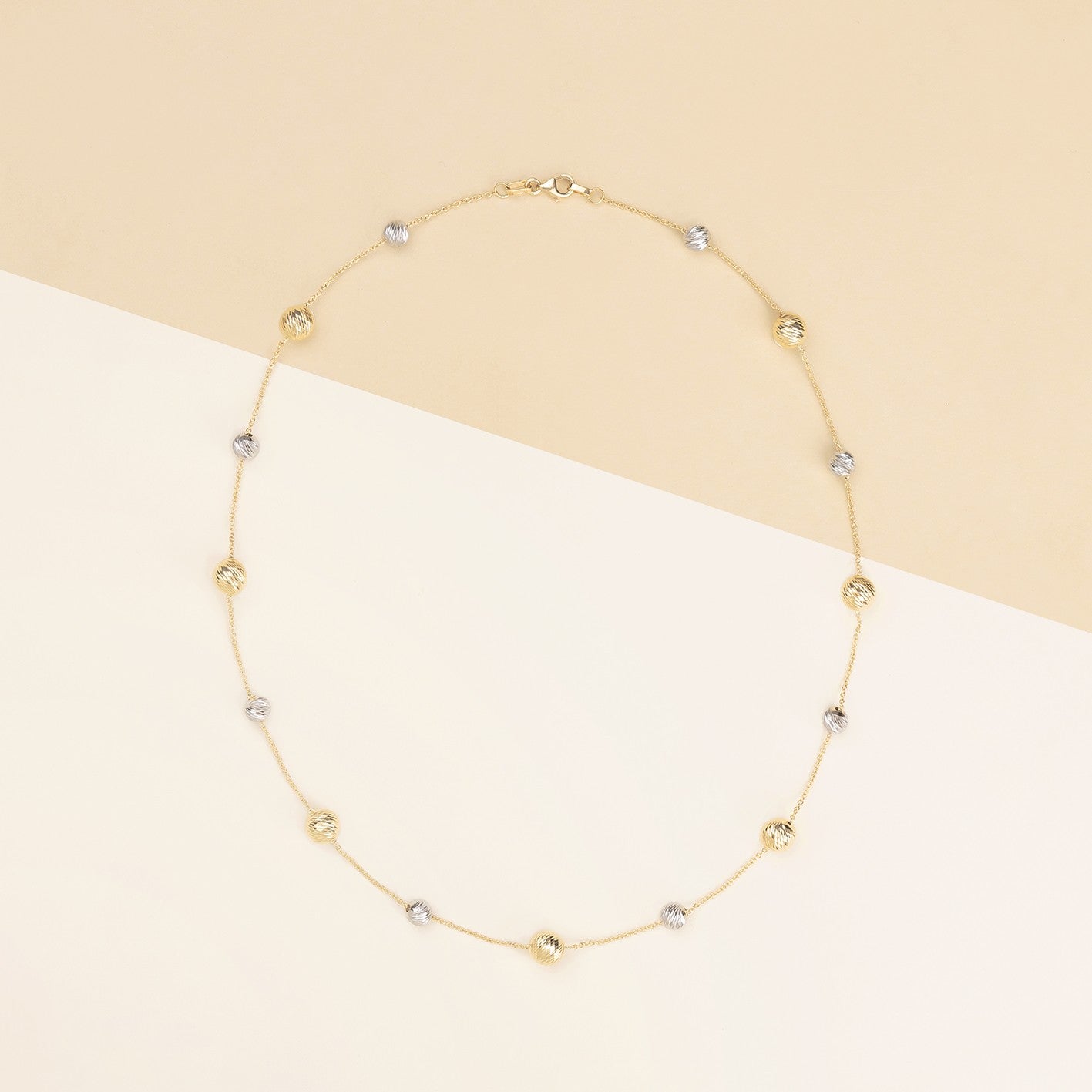 Collier a sfere