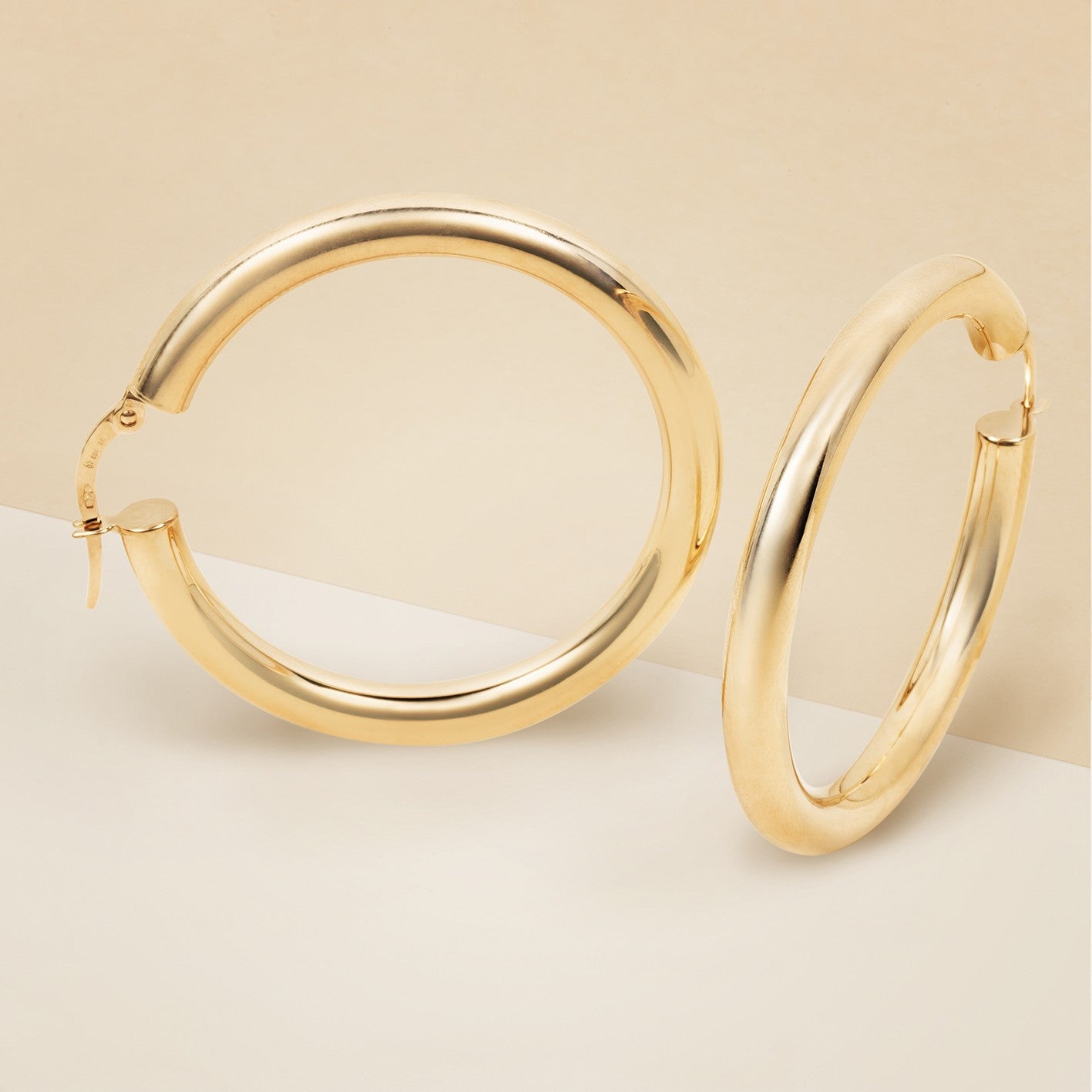 Orecchini cerchio tubolare