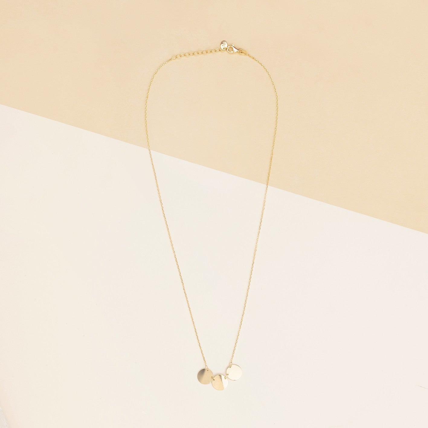 Collana tre medaglie tonde