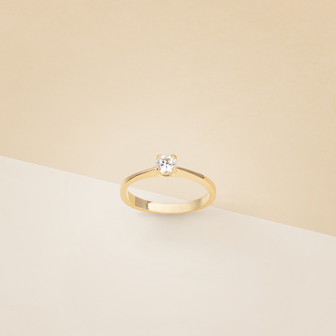 Solitario 4 griffes oro giallo - Anello