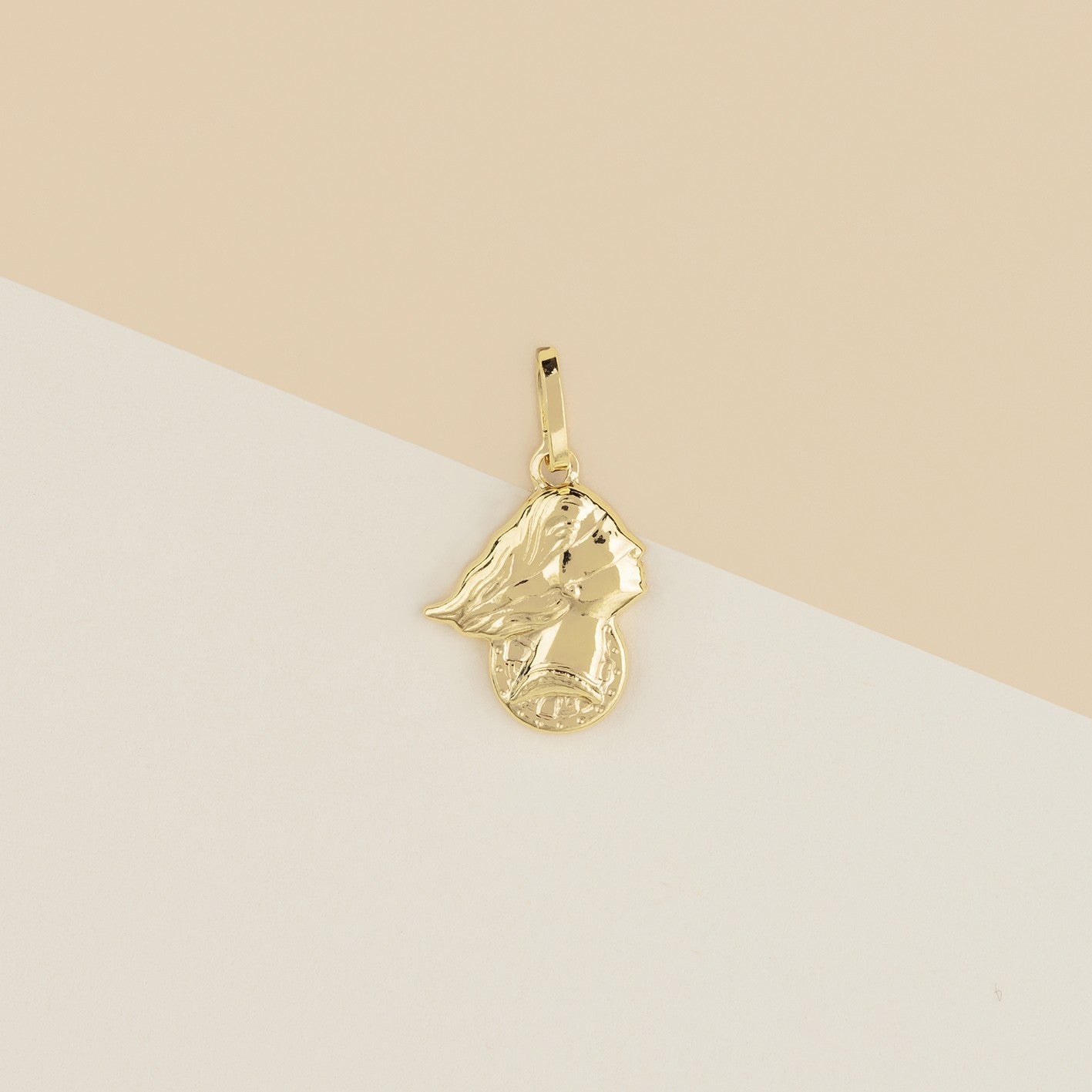 Pendente dea bendata