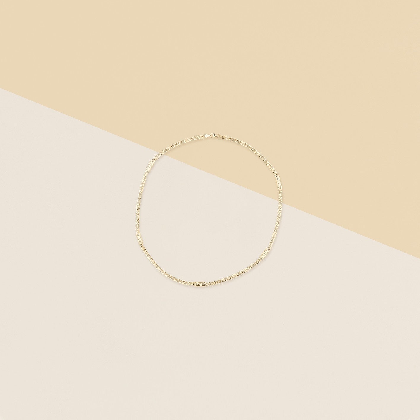 Catena vuota con greca